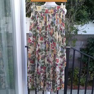 Dorothy Schoelen Platinum (2)- Piece- SKIRT and Vest Floral Print mismatched